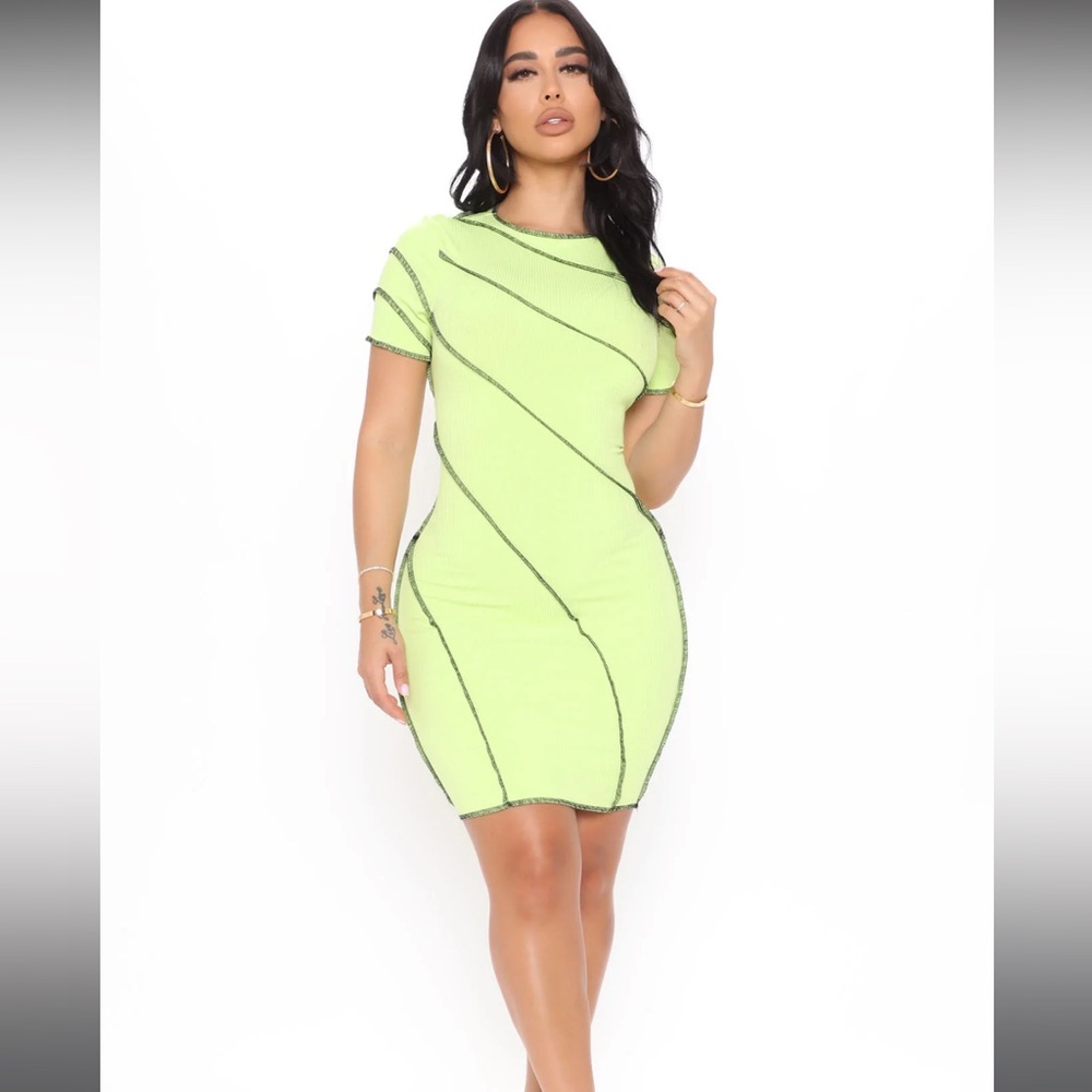Contrast views mini dress lime